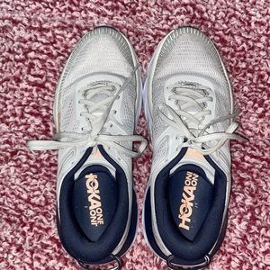 Hoka One One Bondi 7